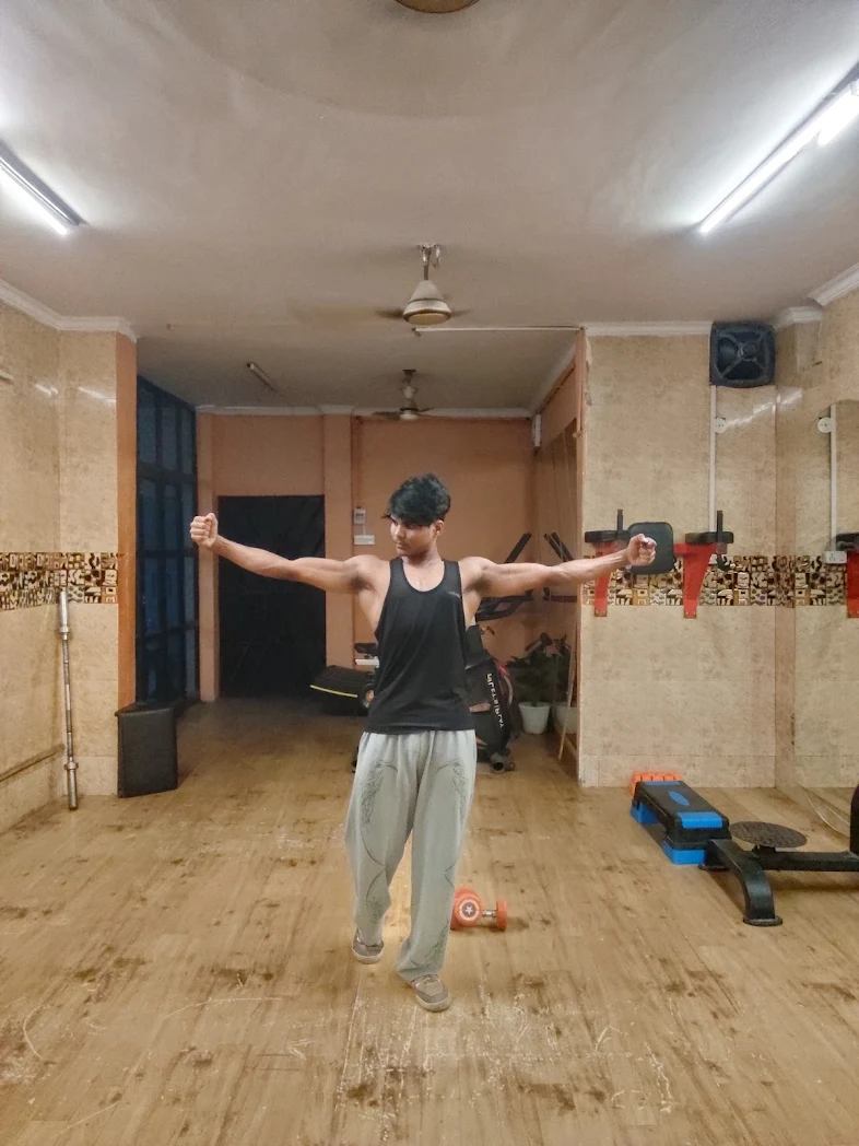 Member lateral raise exercise